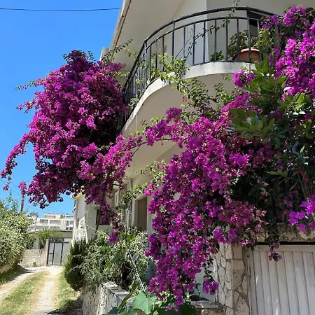 Eja Mare Guest house *