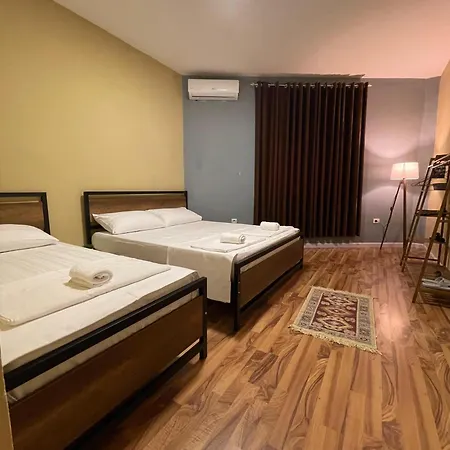 ゲストハウス Eja Mare